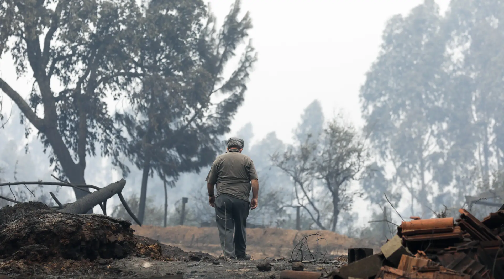 Em fotos: o que resta das aldeias "mártires" das chamas 
