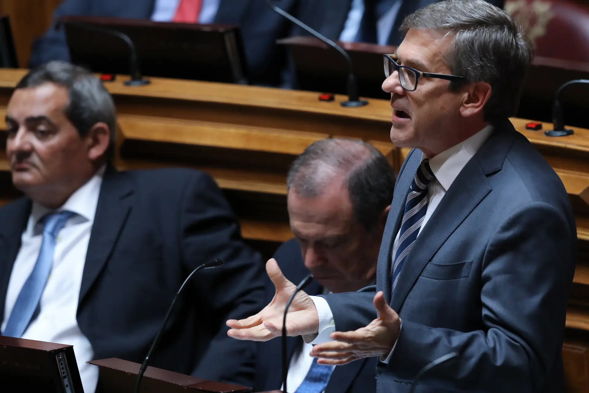 PS pede sentido de "escrúpulo" e recusa da "manipulação" de situações