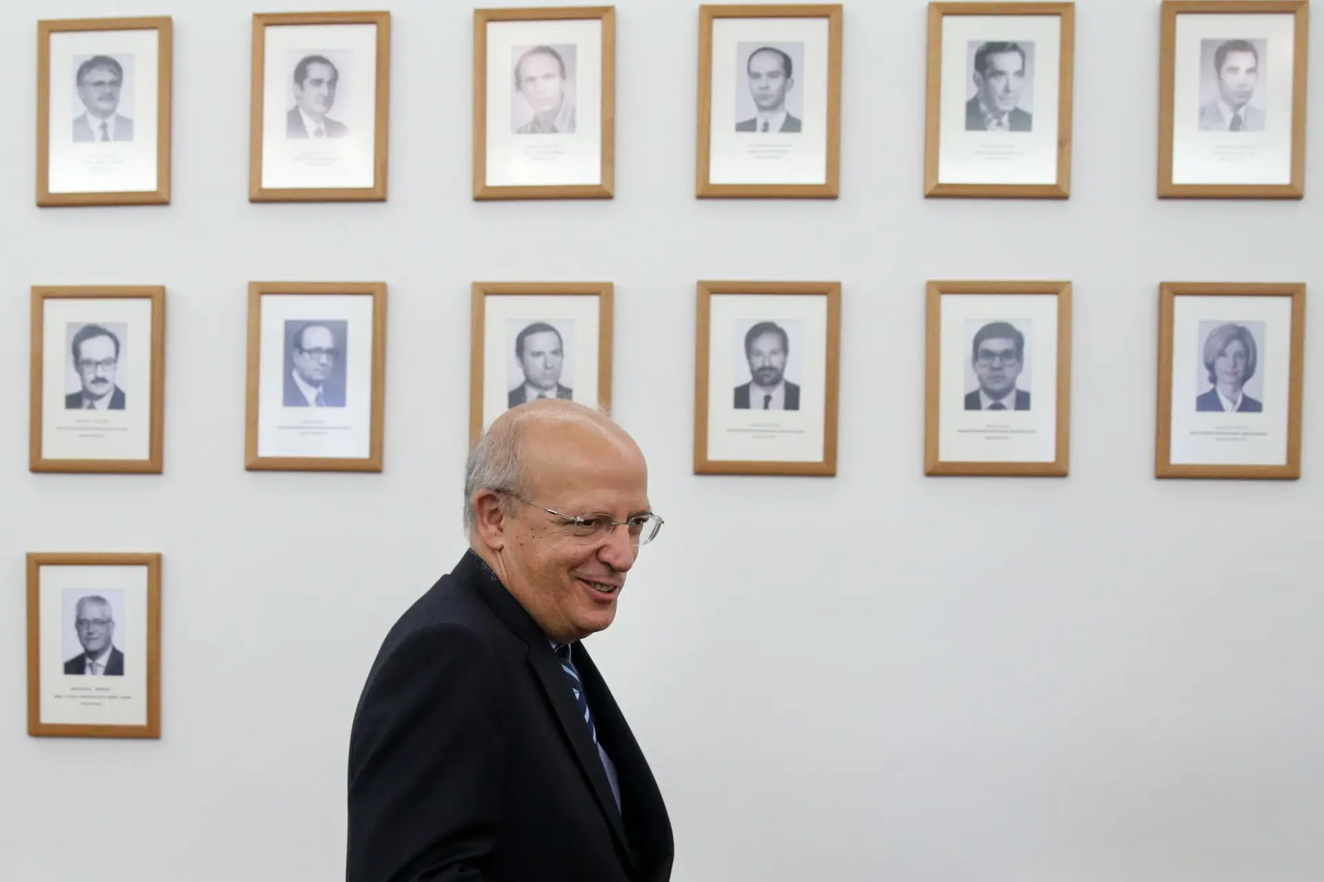Investimento militar não teve cativações, garante Governo