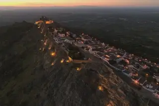 Uma viagem aérea pela Vila de Marvão