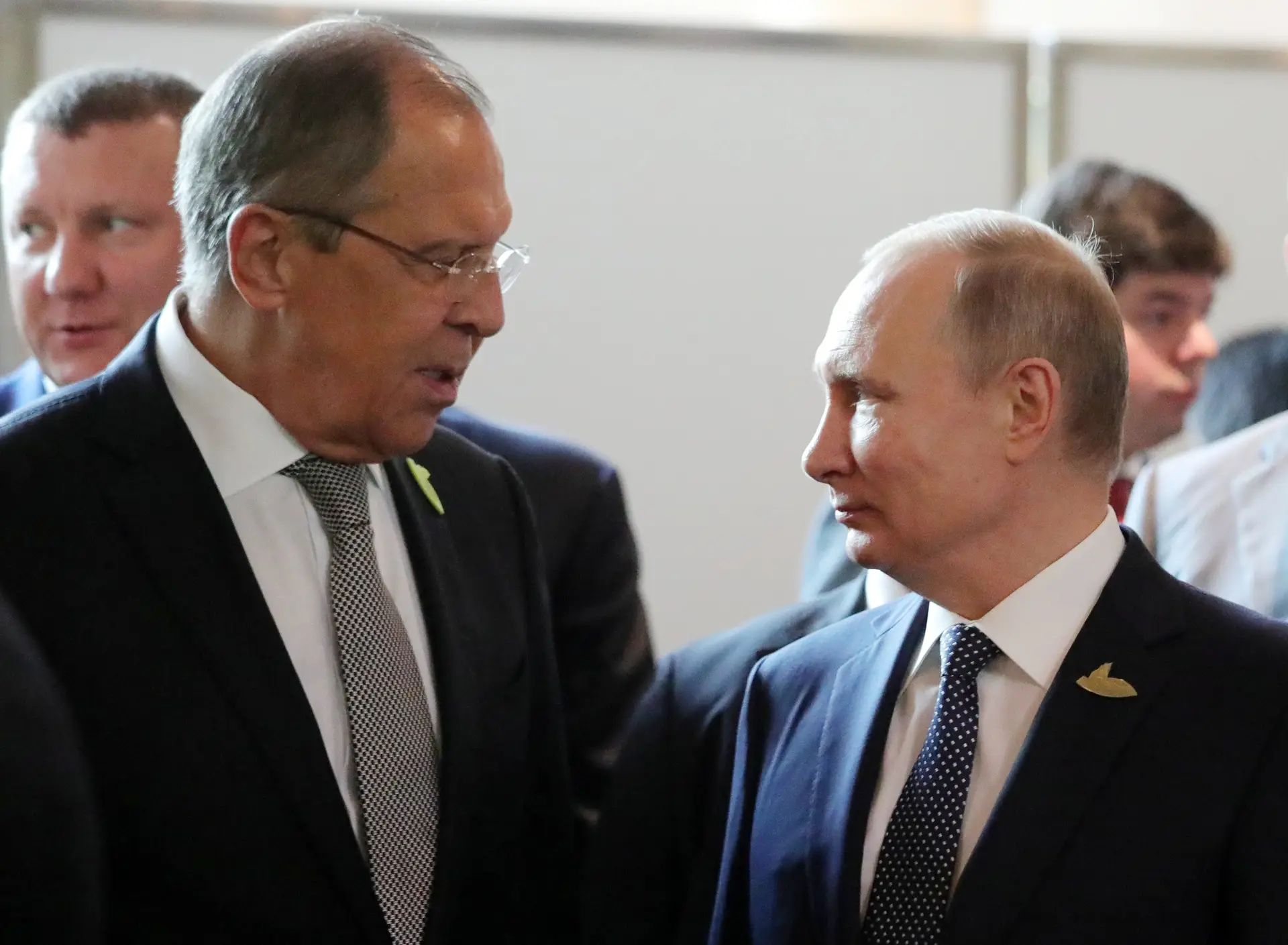 Rússia anuncia cessar-fogo no sul da Síria a partir de domingo