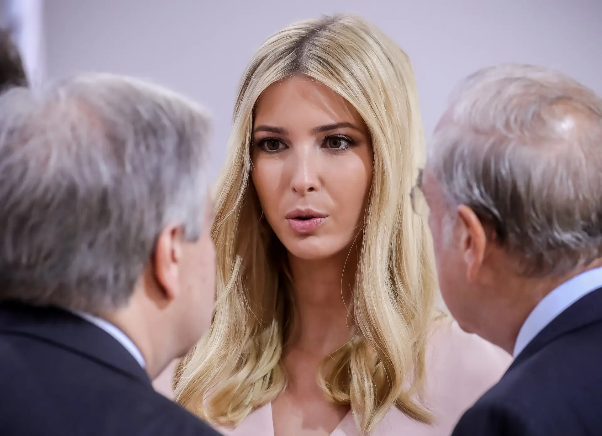 Ivanka Trump ocupou por duas vezes lugar do pai na cimeira do G20