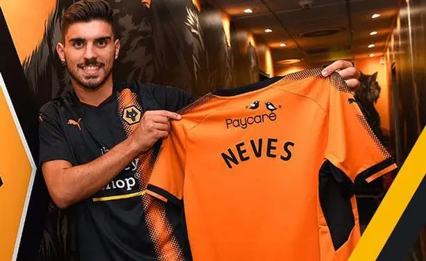 Rúben Neves deixa FC Porto e assina pelo Wolverhampton