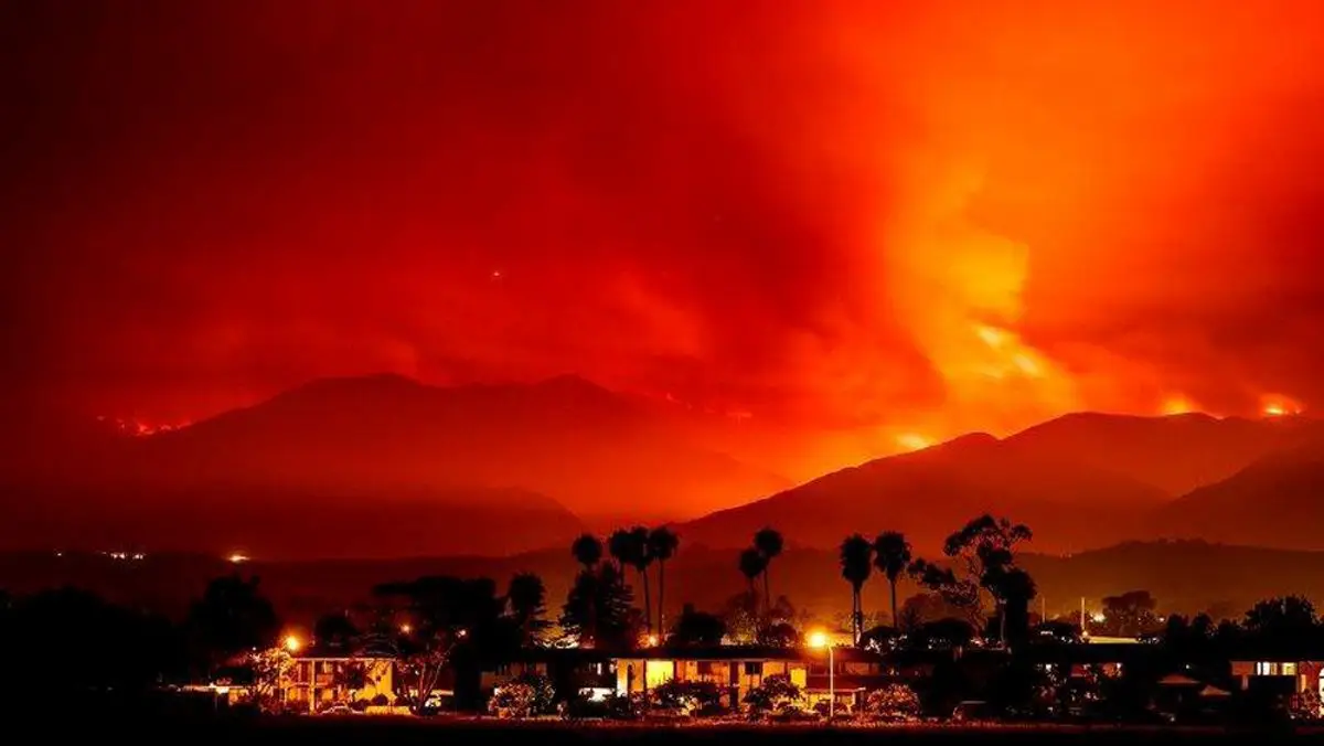 Grandes incêndios na Califórnia obrigam à retirada de 8 mil pessoas