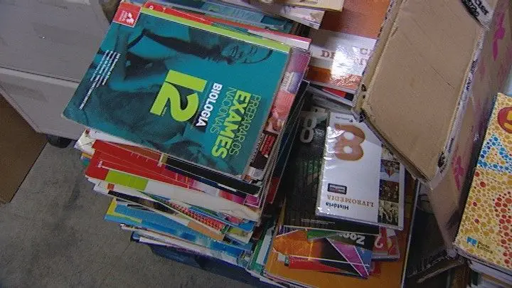 PCP propõe livros escolares gratuitos até ao 12.º ano cedidos em definitivo
