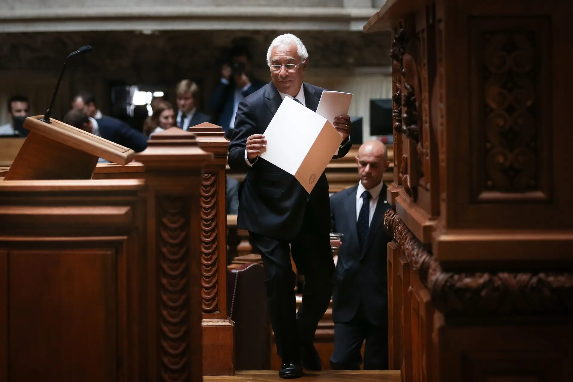 Novos secretários de Estado anunciados amanhã