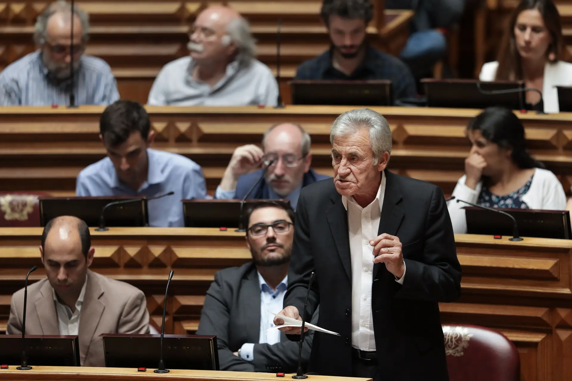 PCP pede coragem ao Governo para assumir "política alternativa"