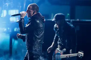 A primeira reação dos Linkin Park após a morte de Chester Bennington