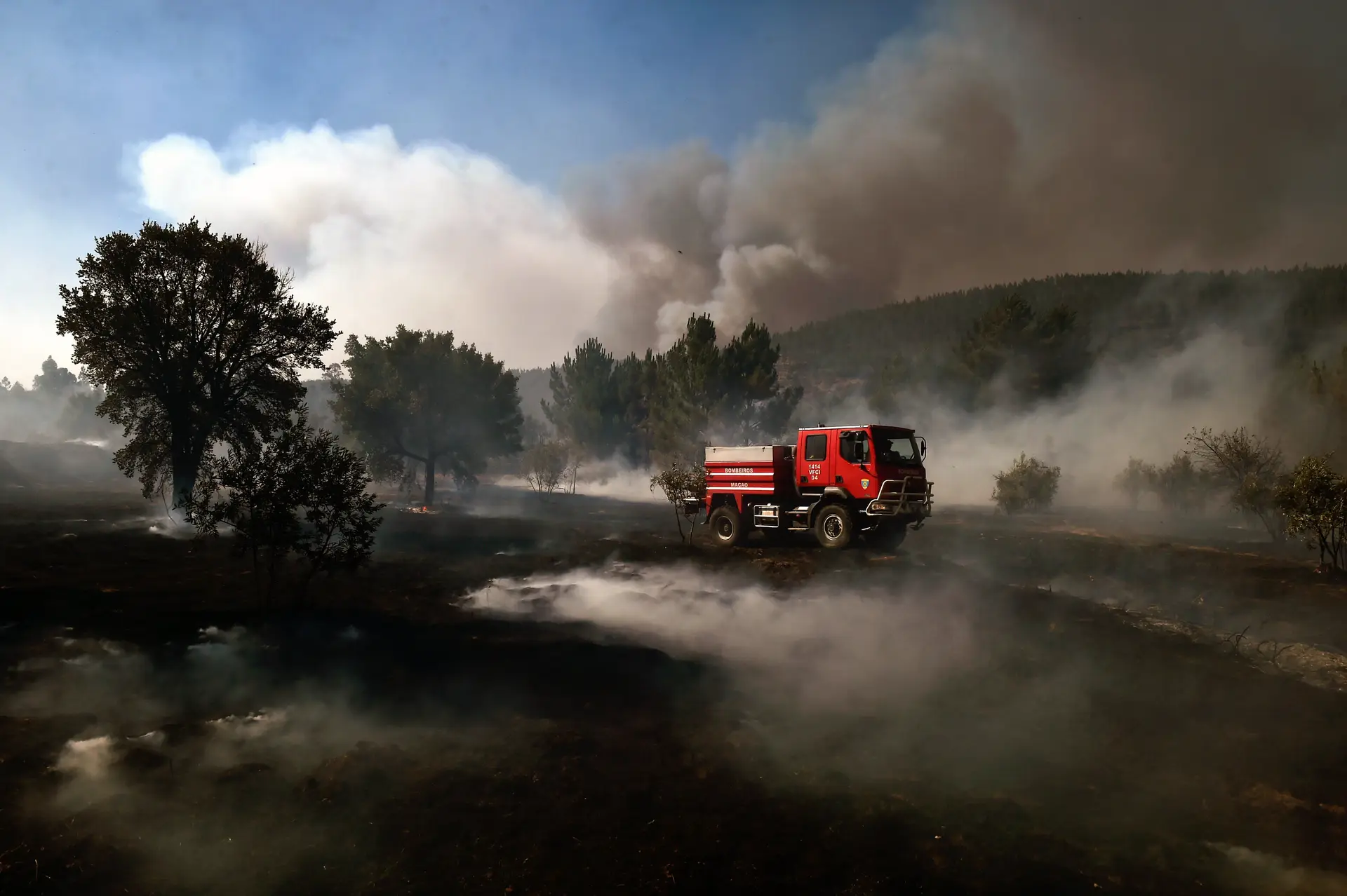 Evacuada aldeia de Casas da Ribeira, em Mação