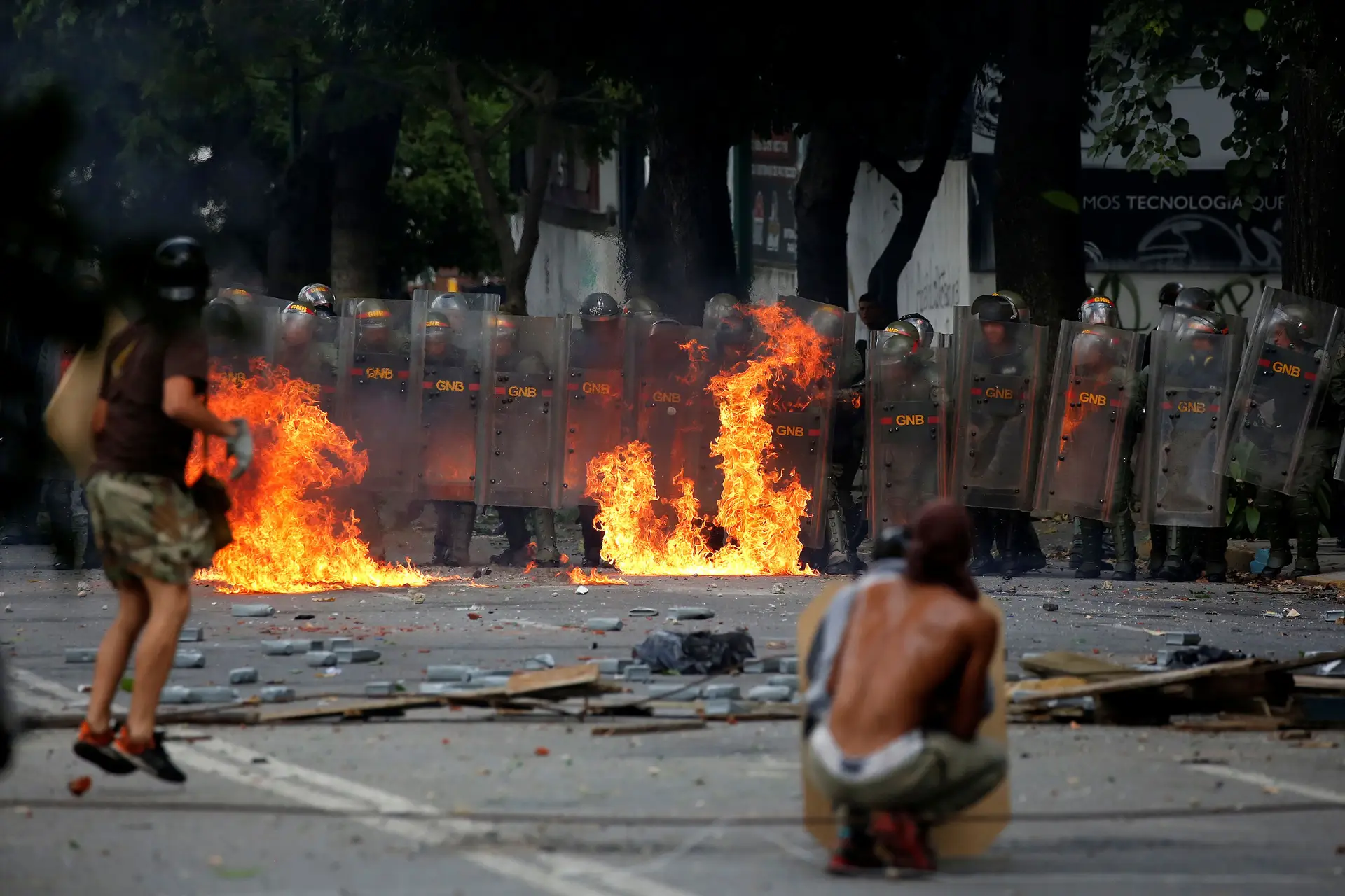 Um morto e 50 detidos na greve geral na Venezuela