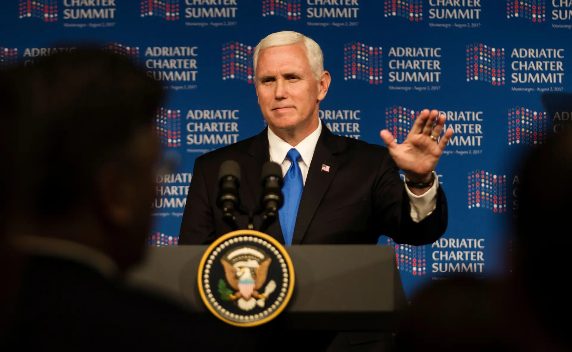 Mike Pence pede condenação de Maduro por prisão de opositores