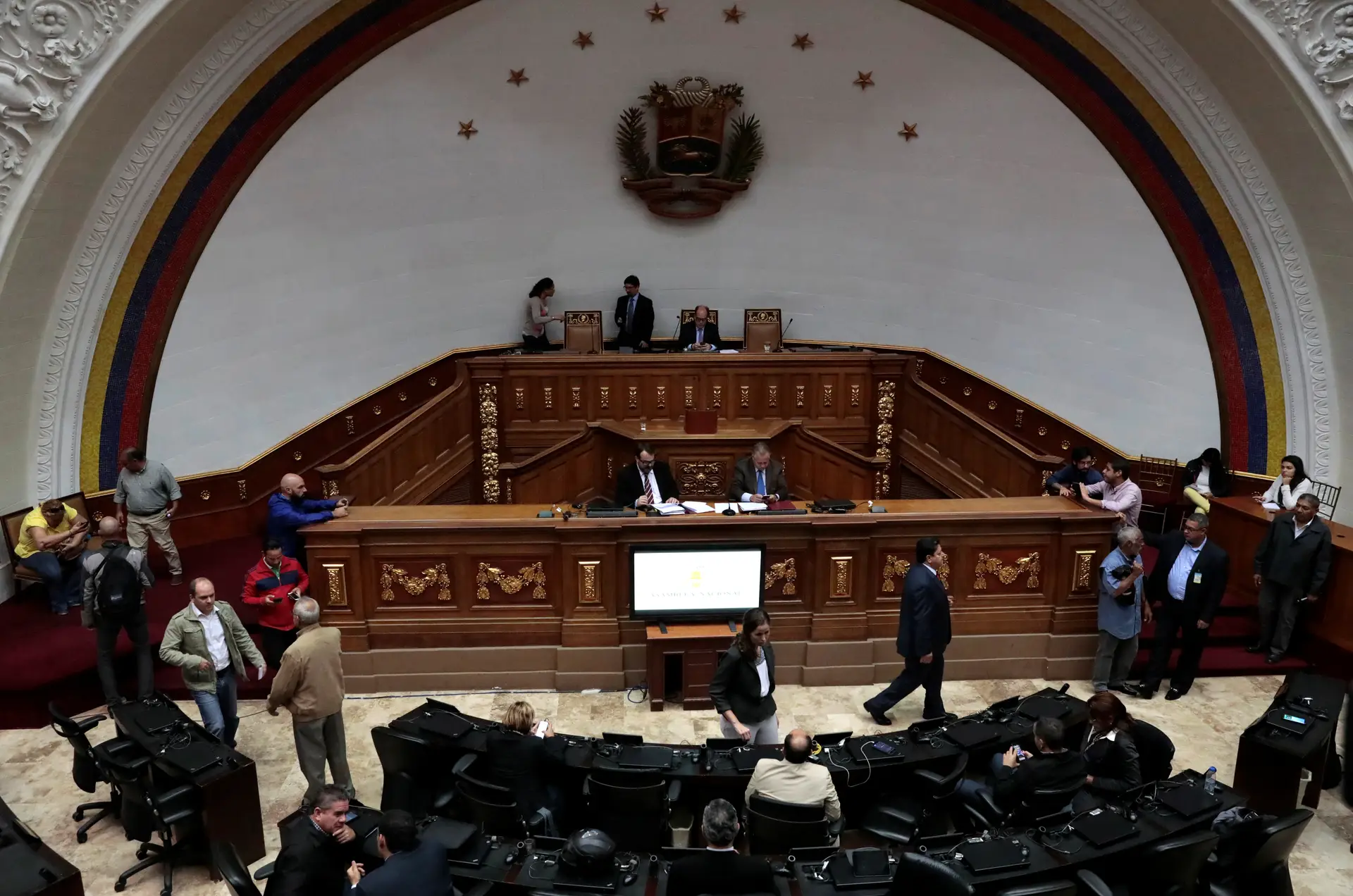 Procuradoria venezuelana pede anulação da Assembleia Constituinte em dia de tomada de posse