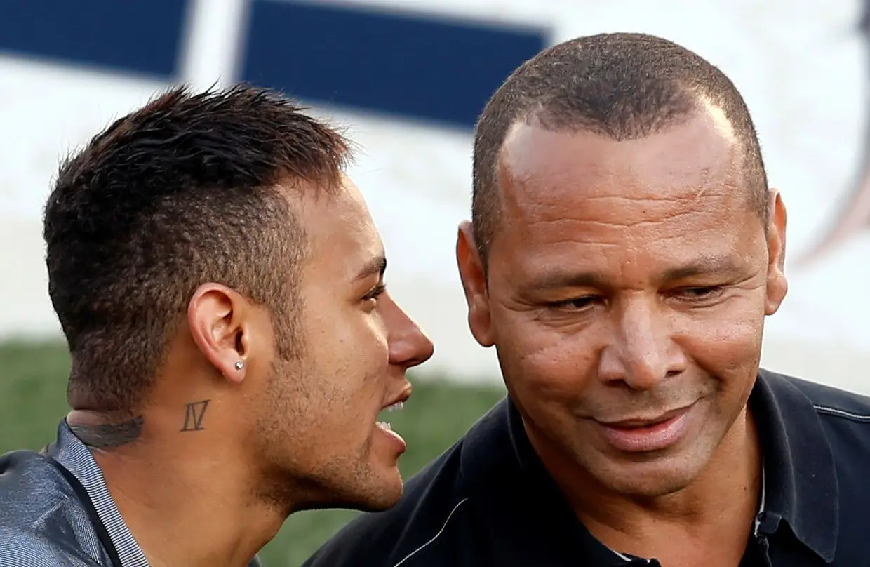 Pai de Neymar tentou convencê-lo a ficar no FC Barcelona