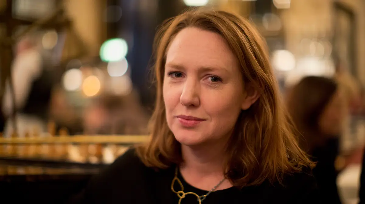 8.º Paula Hawkins (13 milhões de dólares)