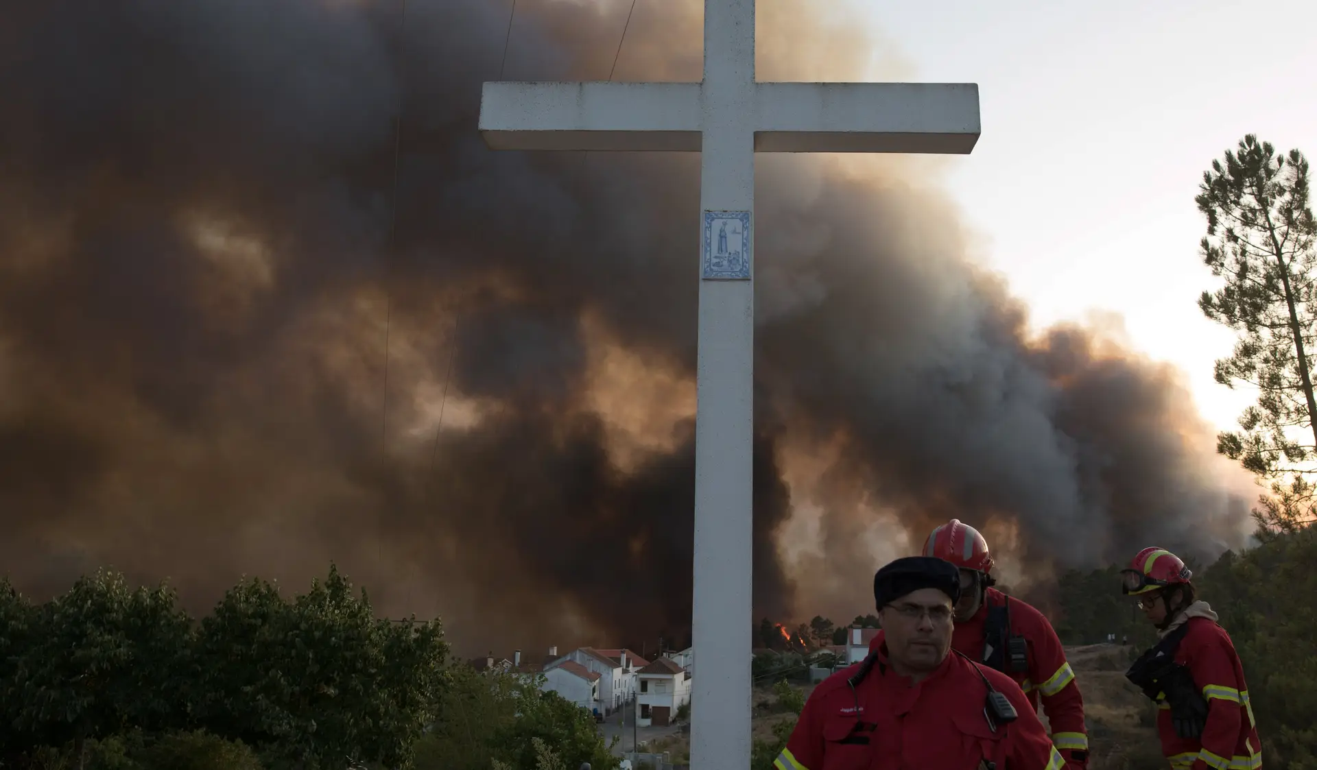Fogo em Vila de Rei entra em fase de rescaldo