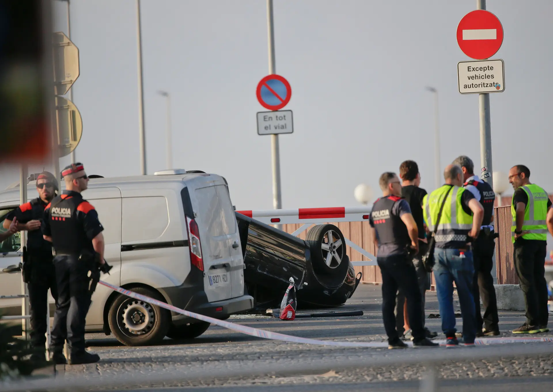 Atacantes de Cambrils transportavam cintos que simulavam cargas explosivas