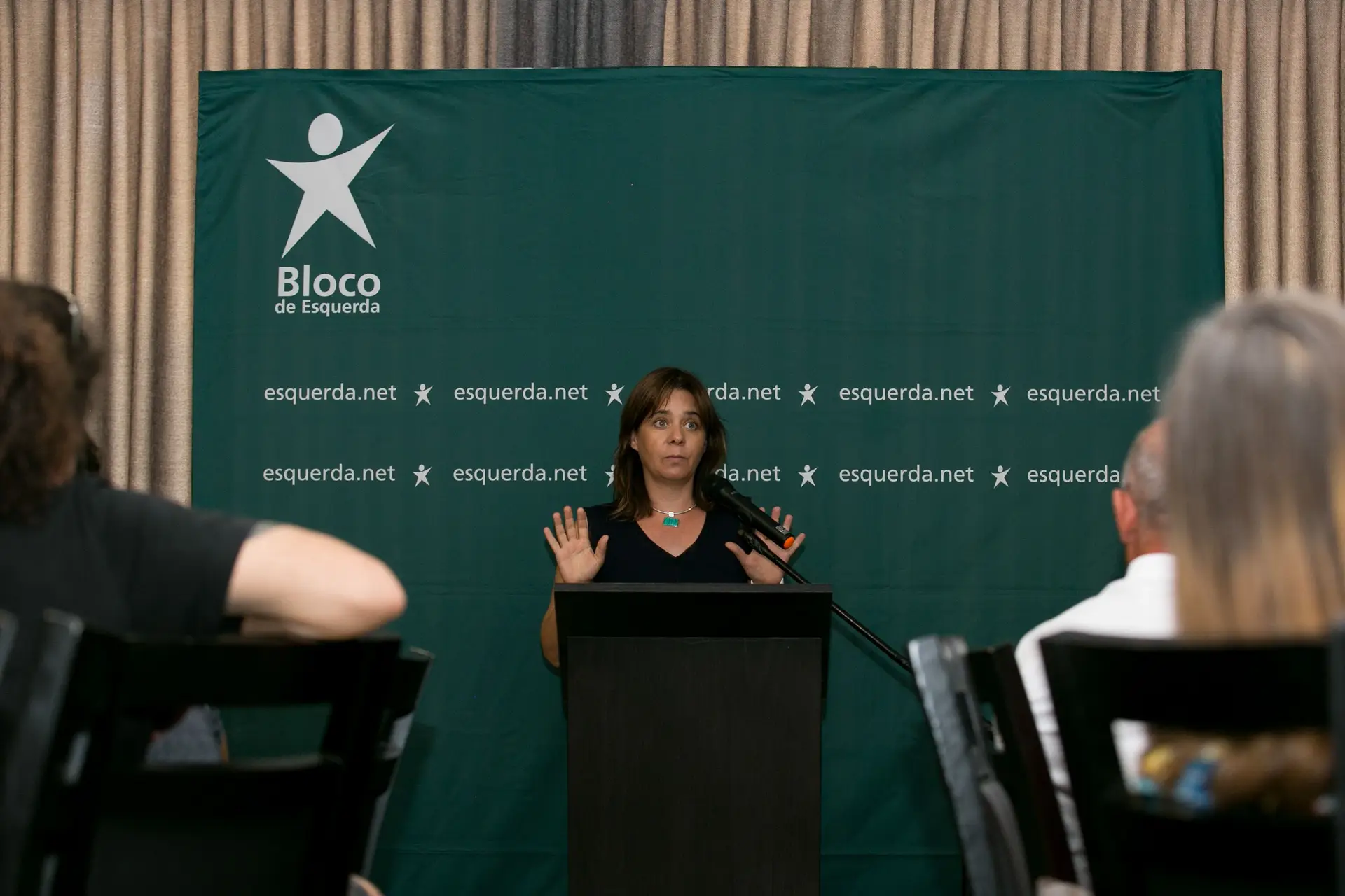 Catarina Martins lamenta morte de piloto de helicóptero