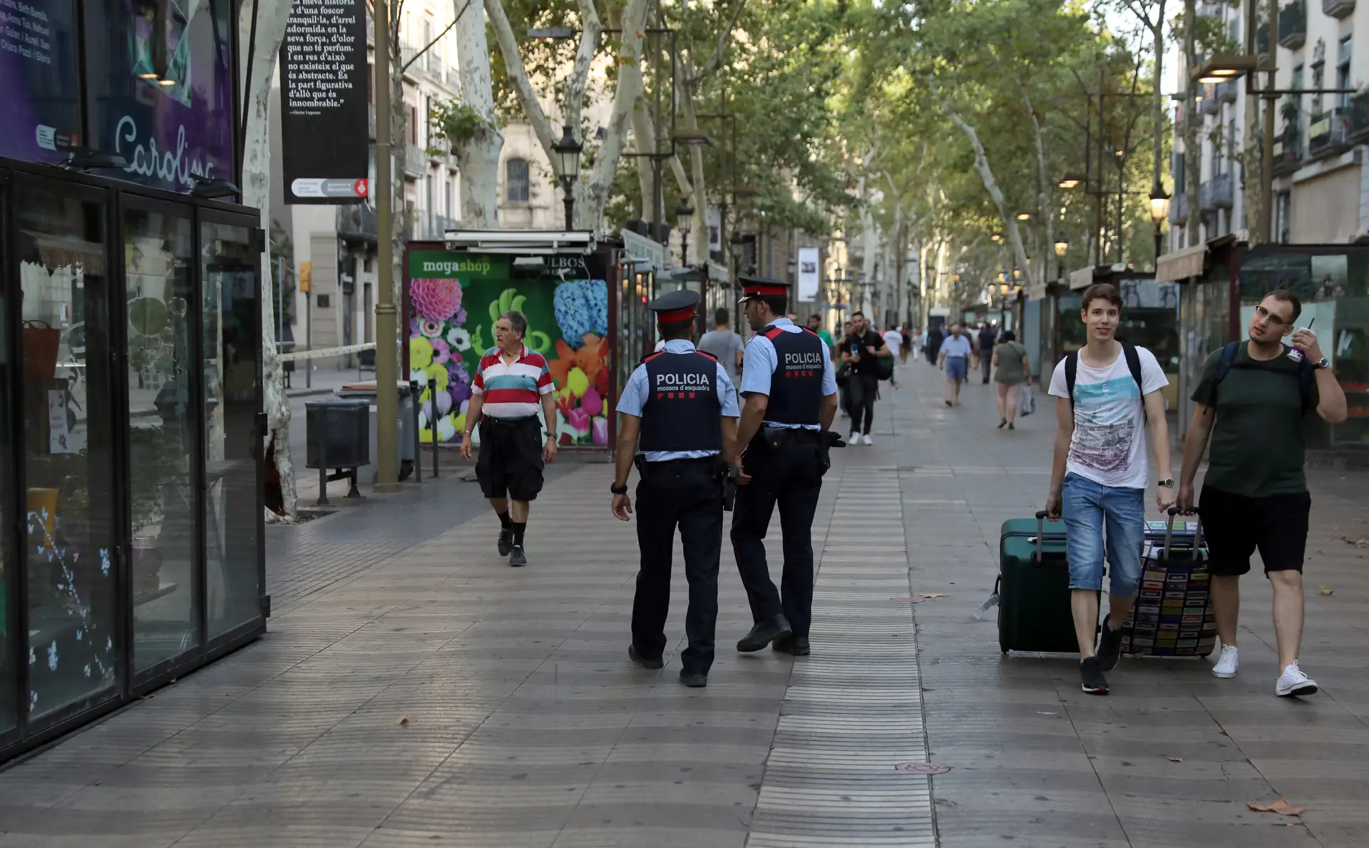 Encontrada carrinha de imã a 15 km de casa que explodiu em Barcelona