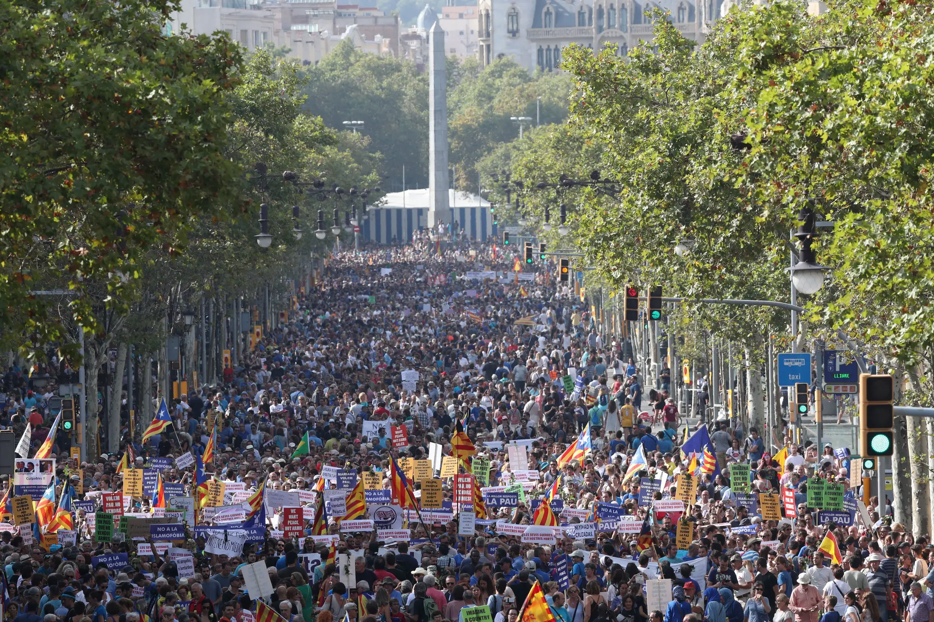 Espanha unida e "sem medo" em protesto contra o terrorismo