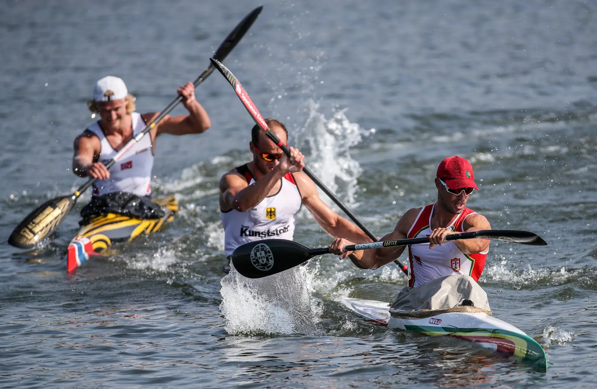 Seleção de canoagem na Taça do Mundo da Hungria a pensar nos Mundiais