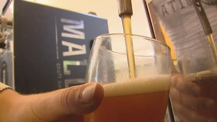 Produtores de cerveja "chocados" com aumento do imposto