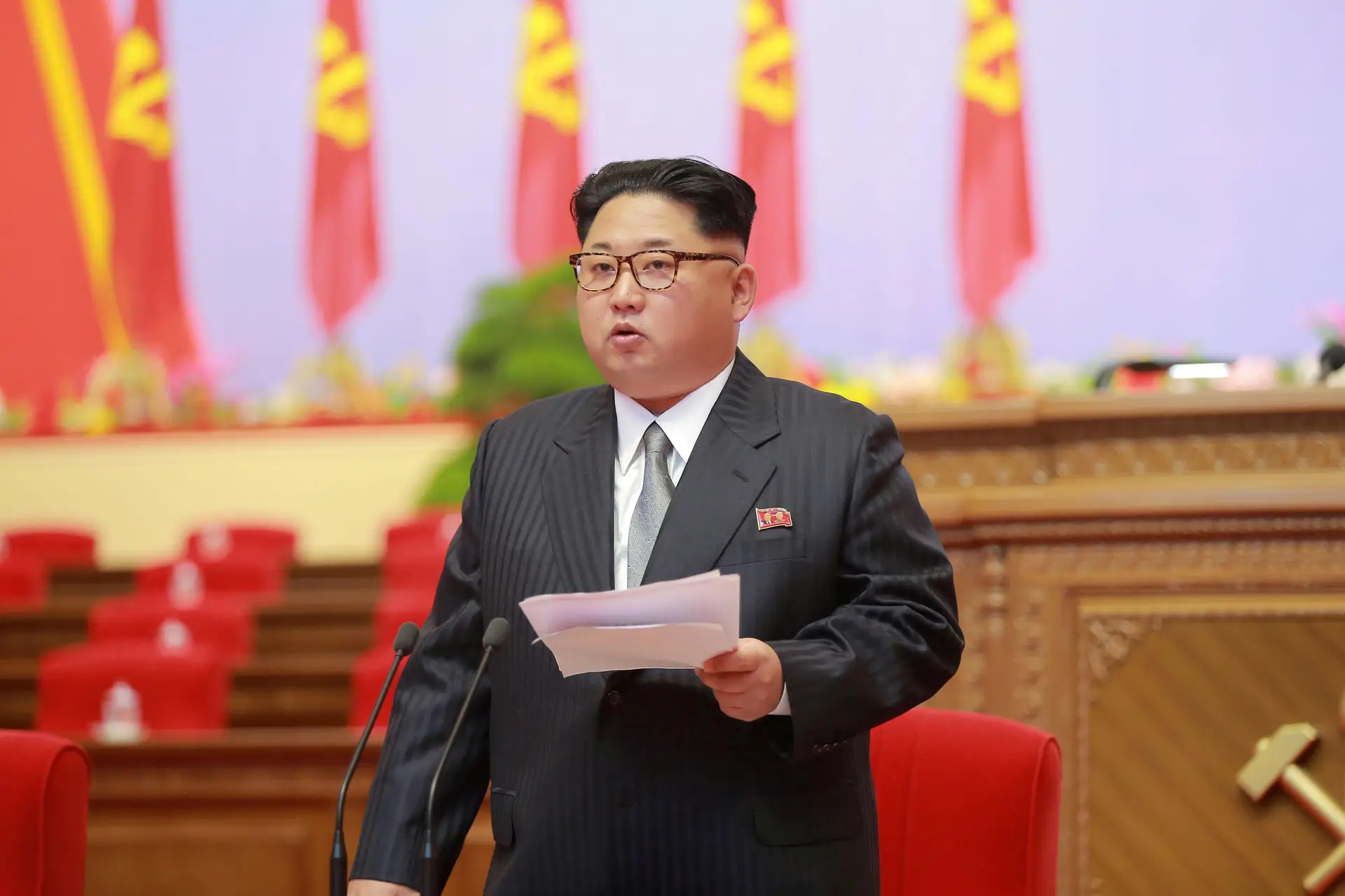 Kim Jong-Un afirma que teste nuclear foi vitória conseguida à custa de sangue