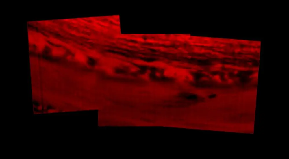 Montagem das últimas imagens enviadas pela sonda Cassini antes de se despenhar em Saturno