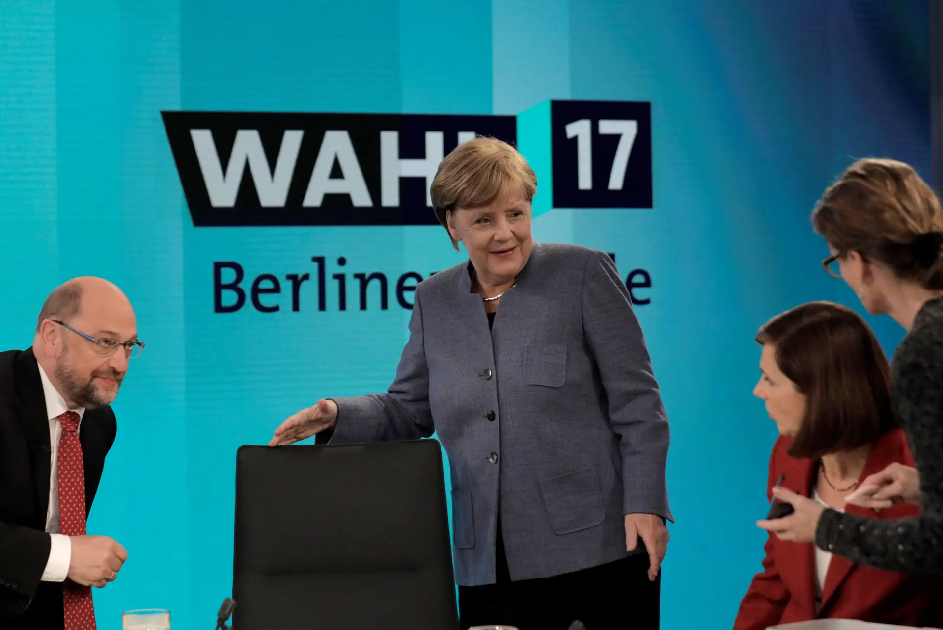 Holanda felicita Merkel, Bélgica preocupada com extrema-direita