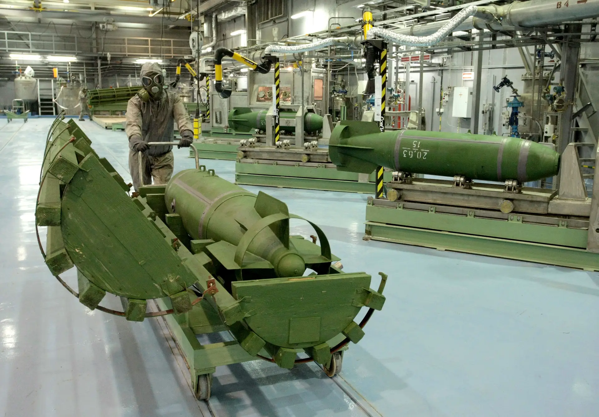 Rússia destrói últimas reservas de armas químicas