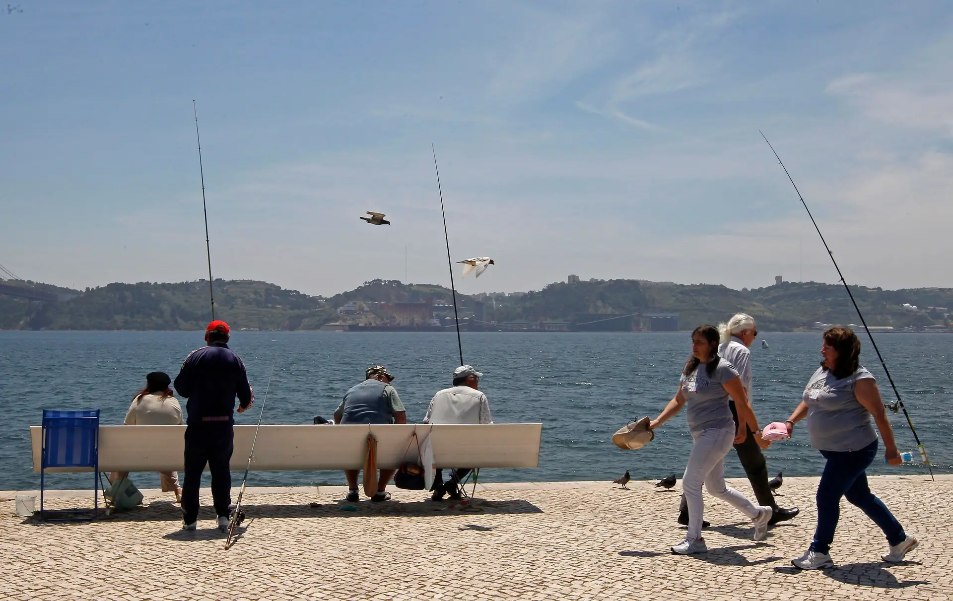 Subida da temperatura e céu pouco nublado para domingo 