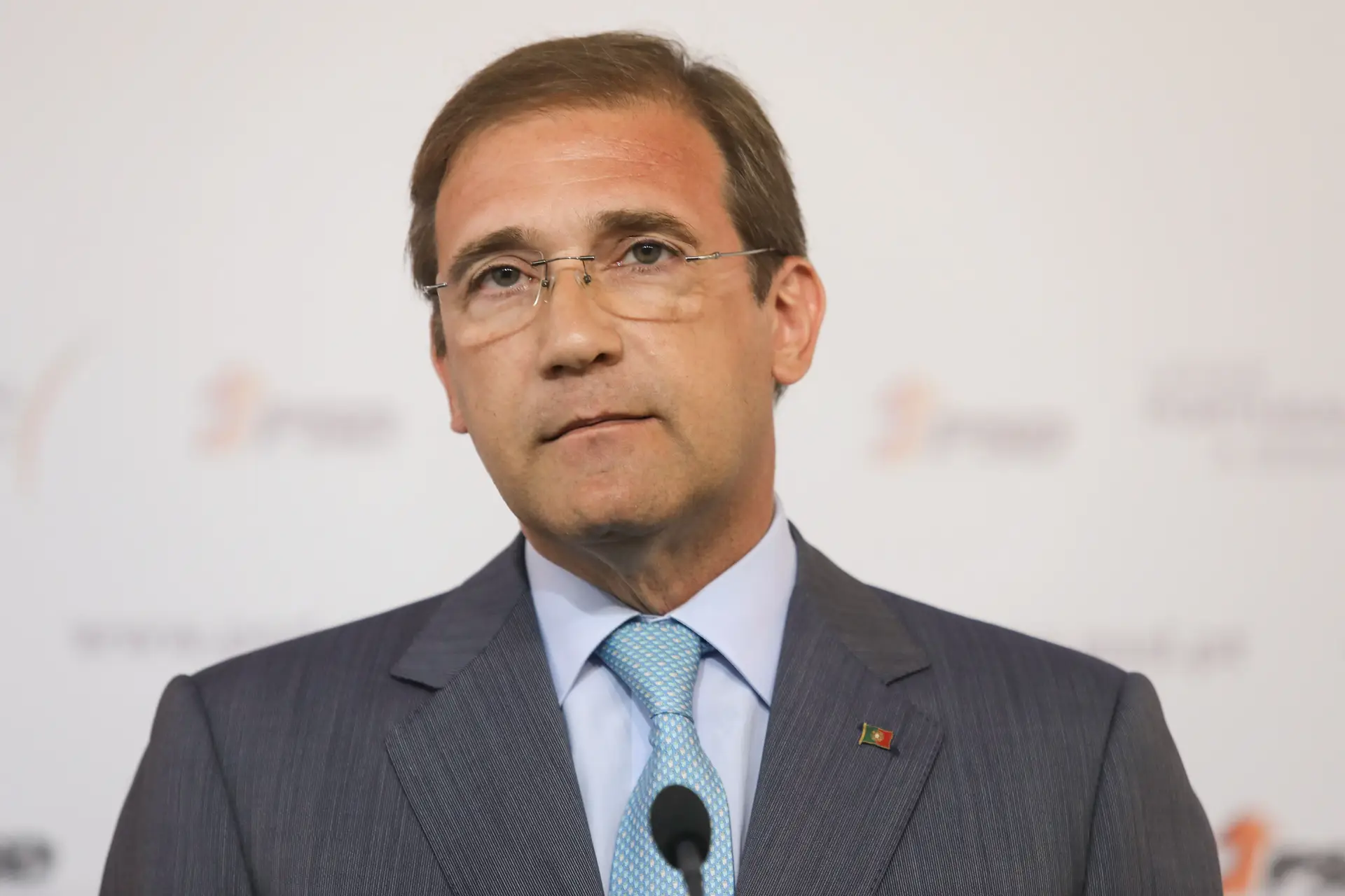 Passos ouve hoje órgãos do PSD sobre piores resultados de sempre