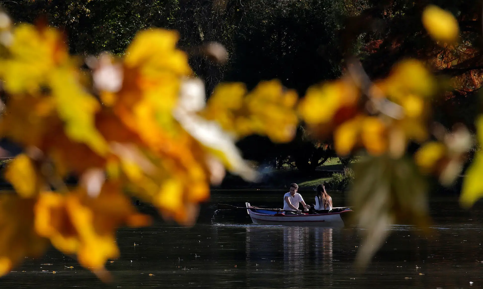 Temperaturas devem ultrapassar os 30ºC até sábado e baixam a partir de domingo