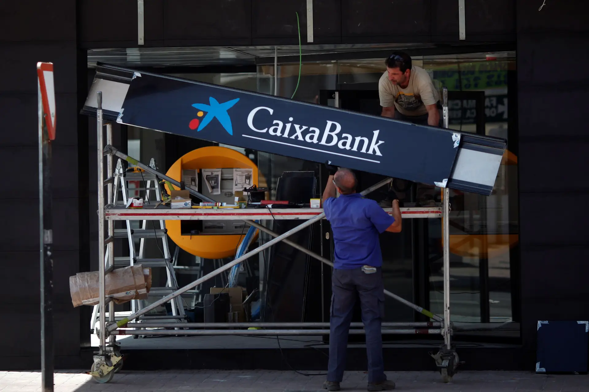 CaixaBank pondera mudar a sede para fora da Catalunha