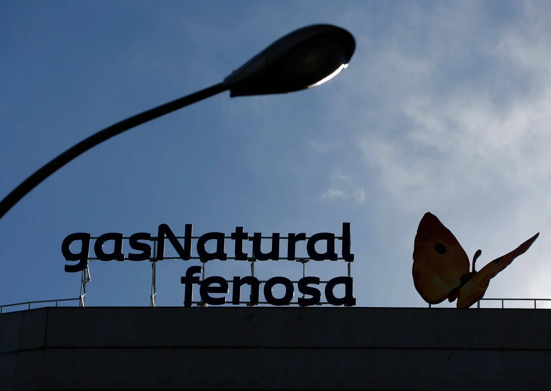 Gas Natural Fenosa transfere sede de Barcelona para Madrid
