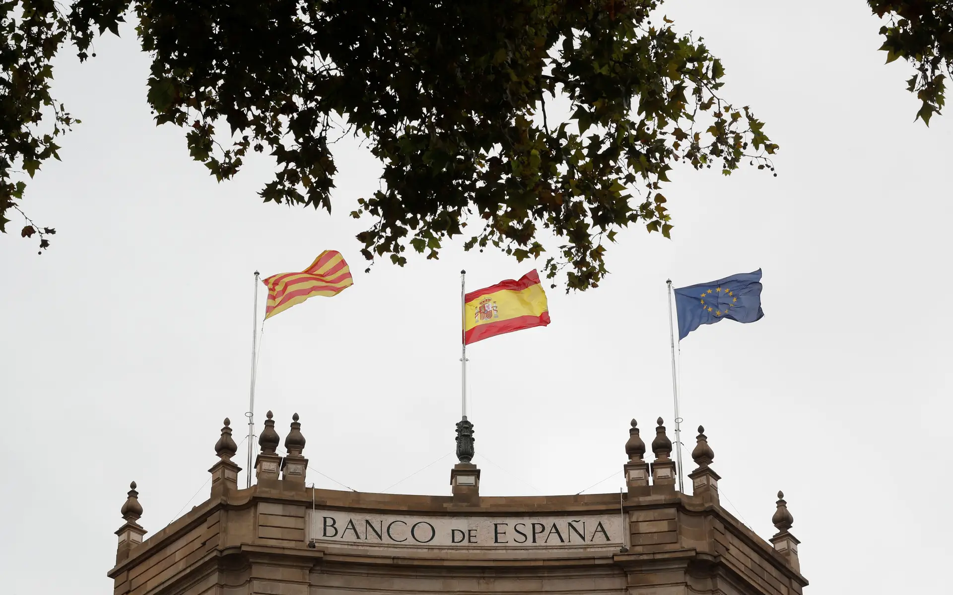 Governo espanhol ajuda à saída das empresas da Catalunha