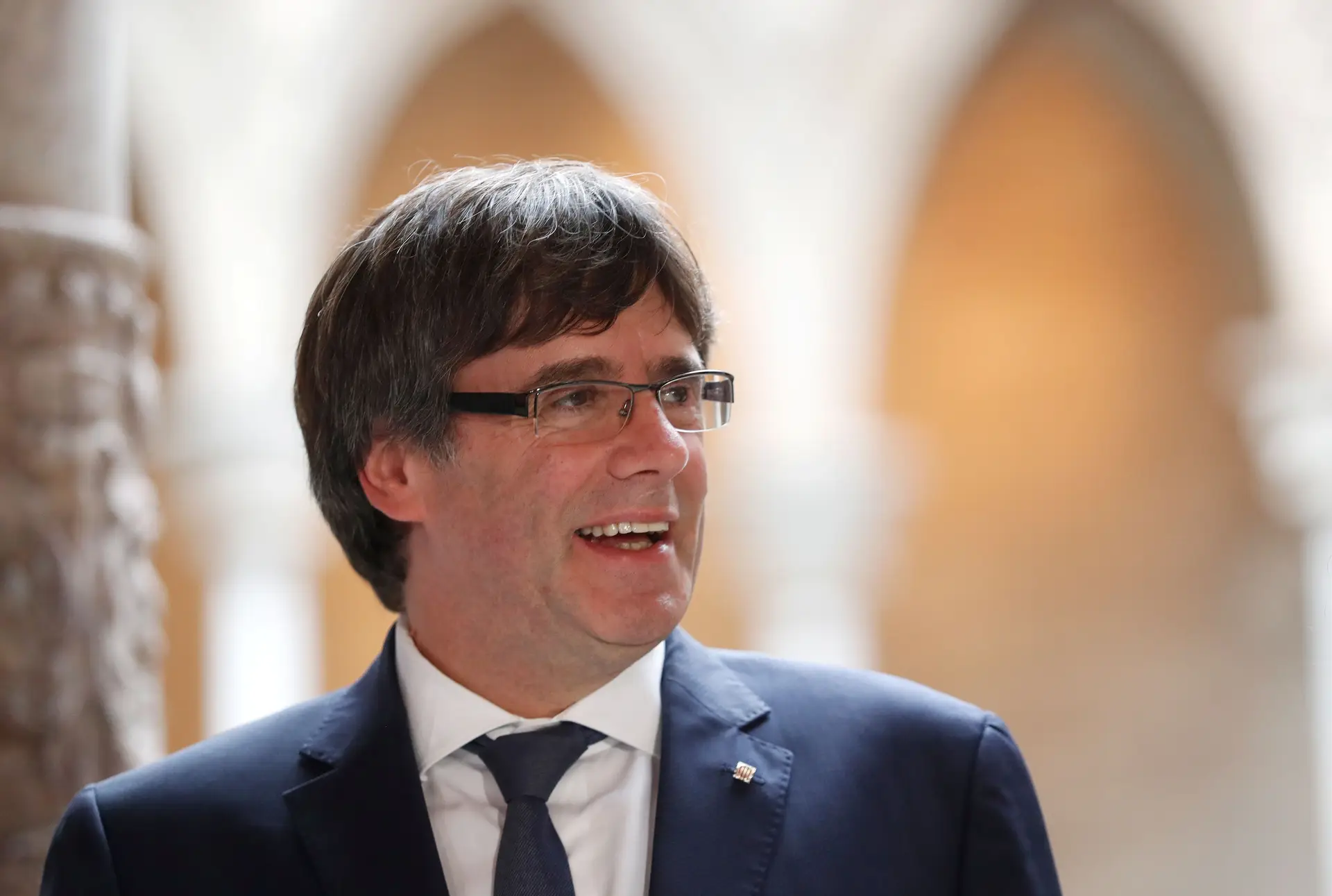 Puigdemont pode declarar independência hoje no parlamento catalão