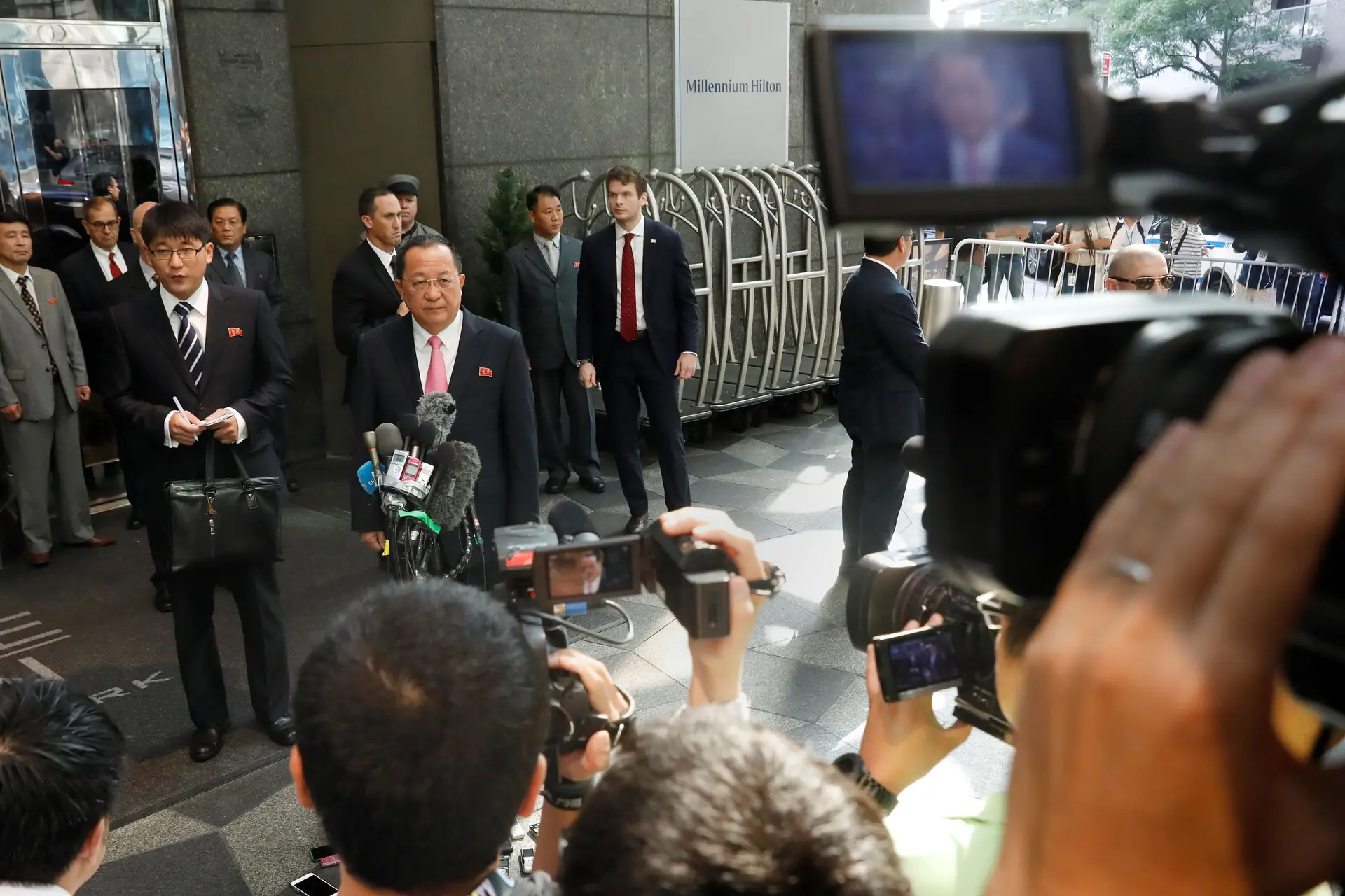 Coreia do Norte ameaça EUA com "chuva de fogo"