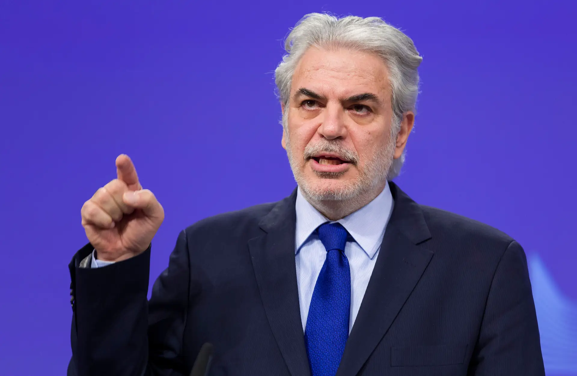 O Comissário Europeu da Ajuda Humanitária e Gestão de Crises, Christos Stylianides, deixou uma mensagem de solidariedade para com Portugal e Espanha, devido aos incêndios dos últimos dias.