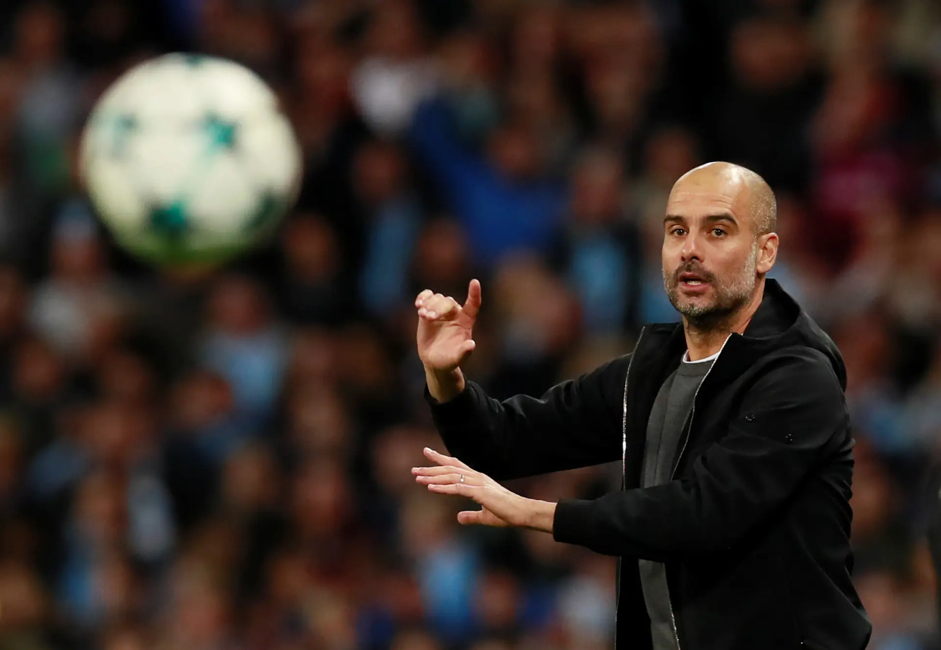 Guardiola dedica vitória do Manchester City aos independentistas catalães detidos