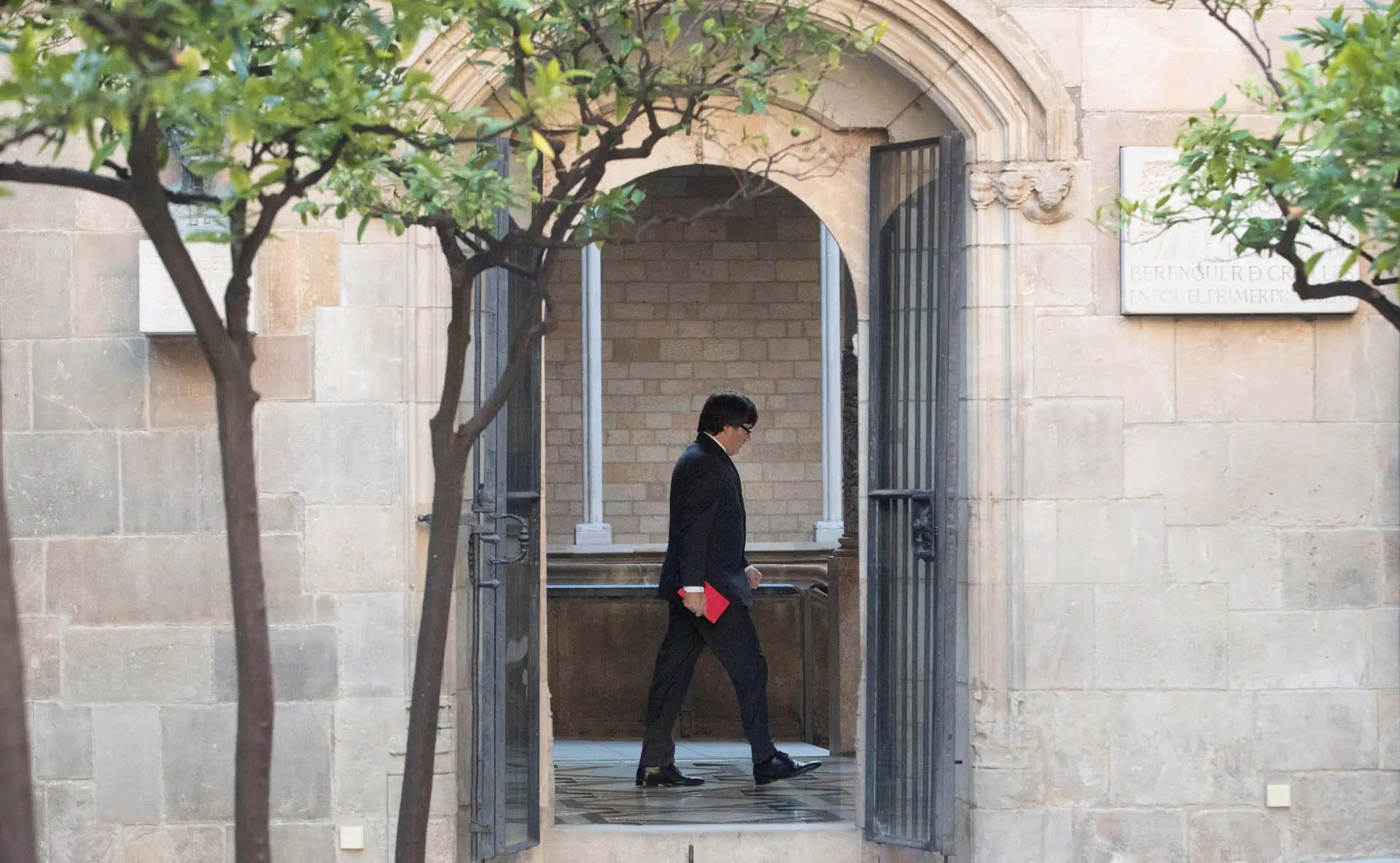 Puigdemont afasta eleições antecipadas na Catalunha por falta de garantias