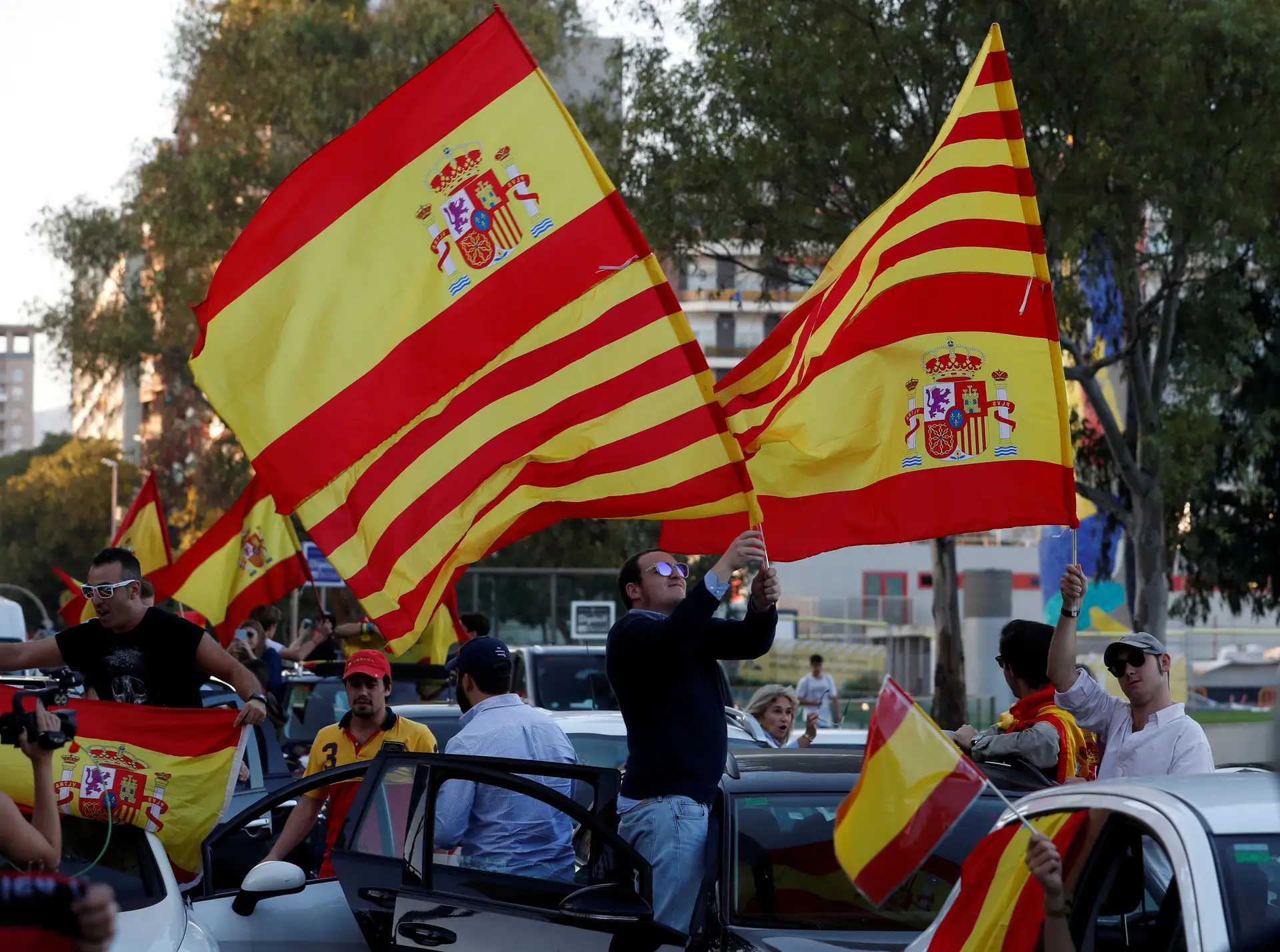 Tribunal Constitucional suspende declaração de independência da Catalunha