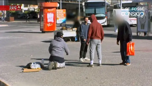 “São pessoas mais desfavorecidas mas são iguais, não é para serem tratadas assim”