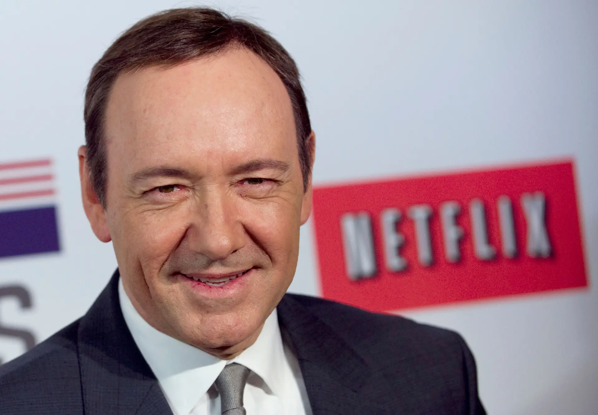 Netflix anuncia fim da série "House of Cards" após escândalo de Kevin Spacey