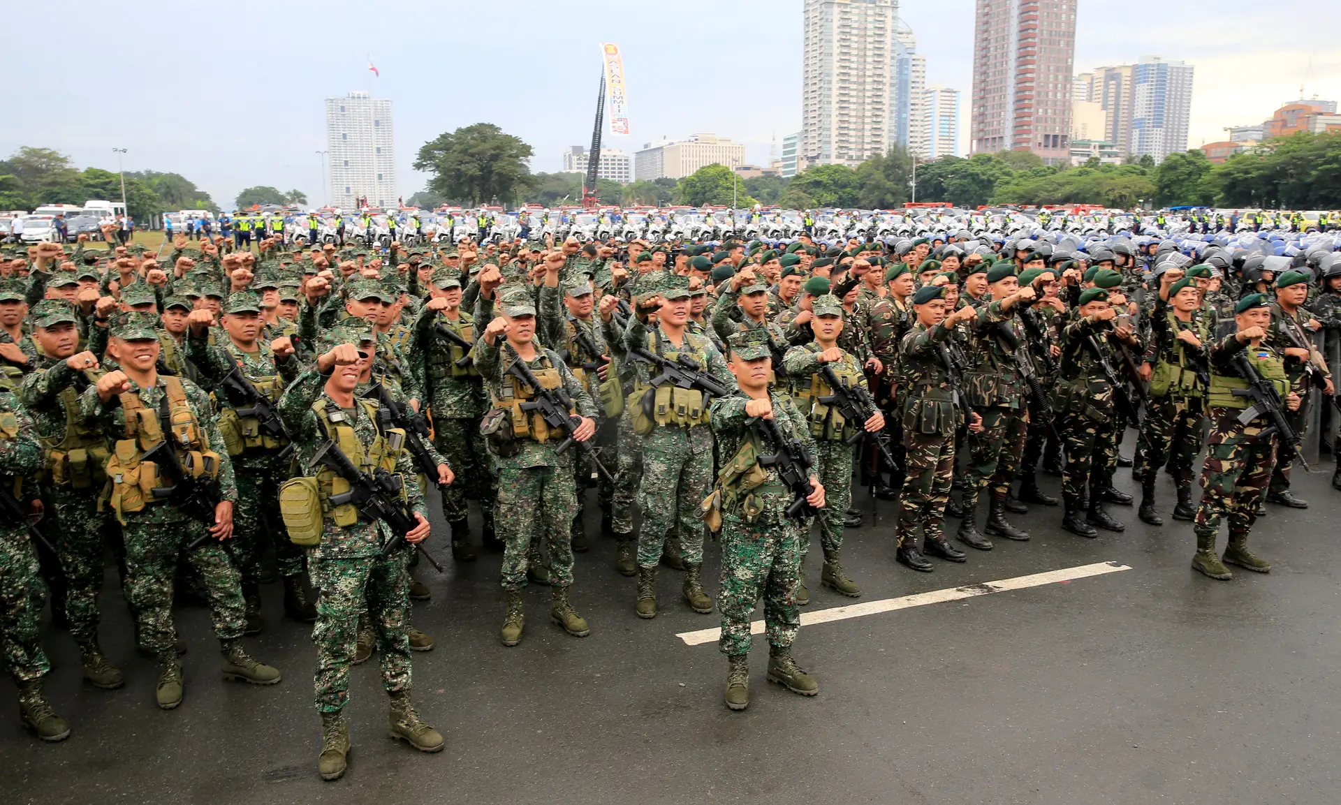 Filipinas destacam 60 mil polícias e soldados para garantir segurança da cimeira da ASEAN