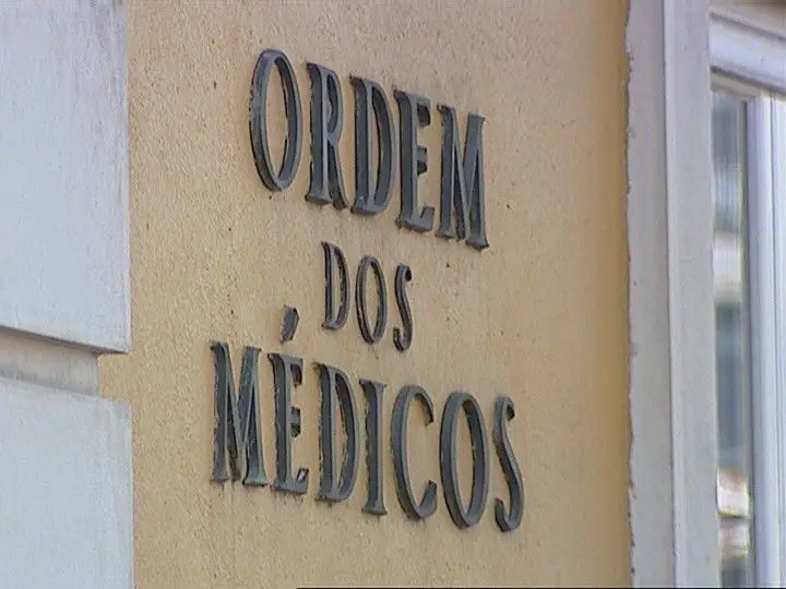Atraso nos concursos médicos é "vergonha e drama nacional"