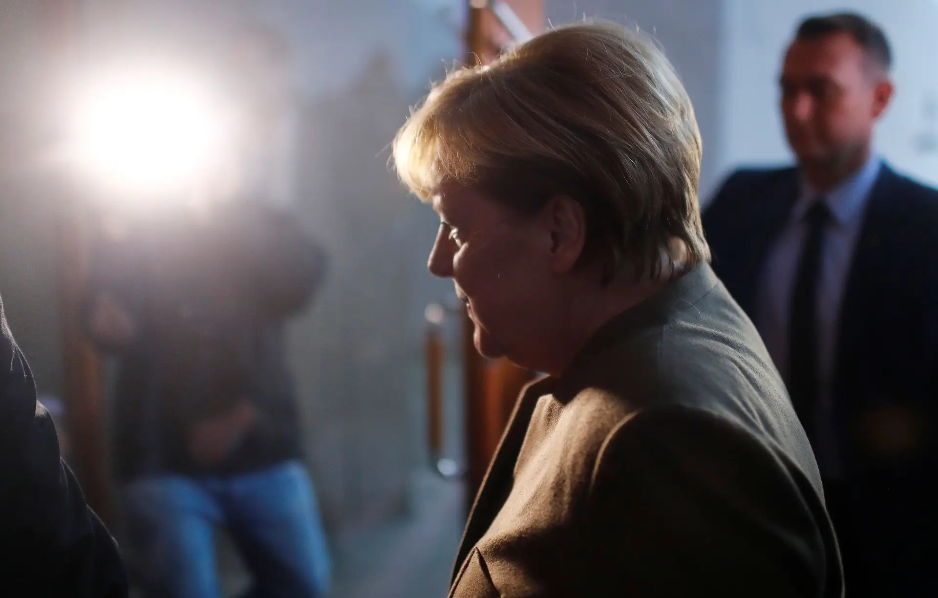 Merkel considera possível governo com Verdes e liberais "se houver vontade"