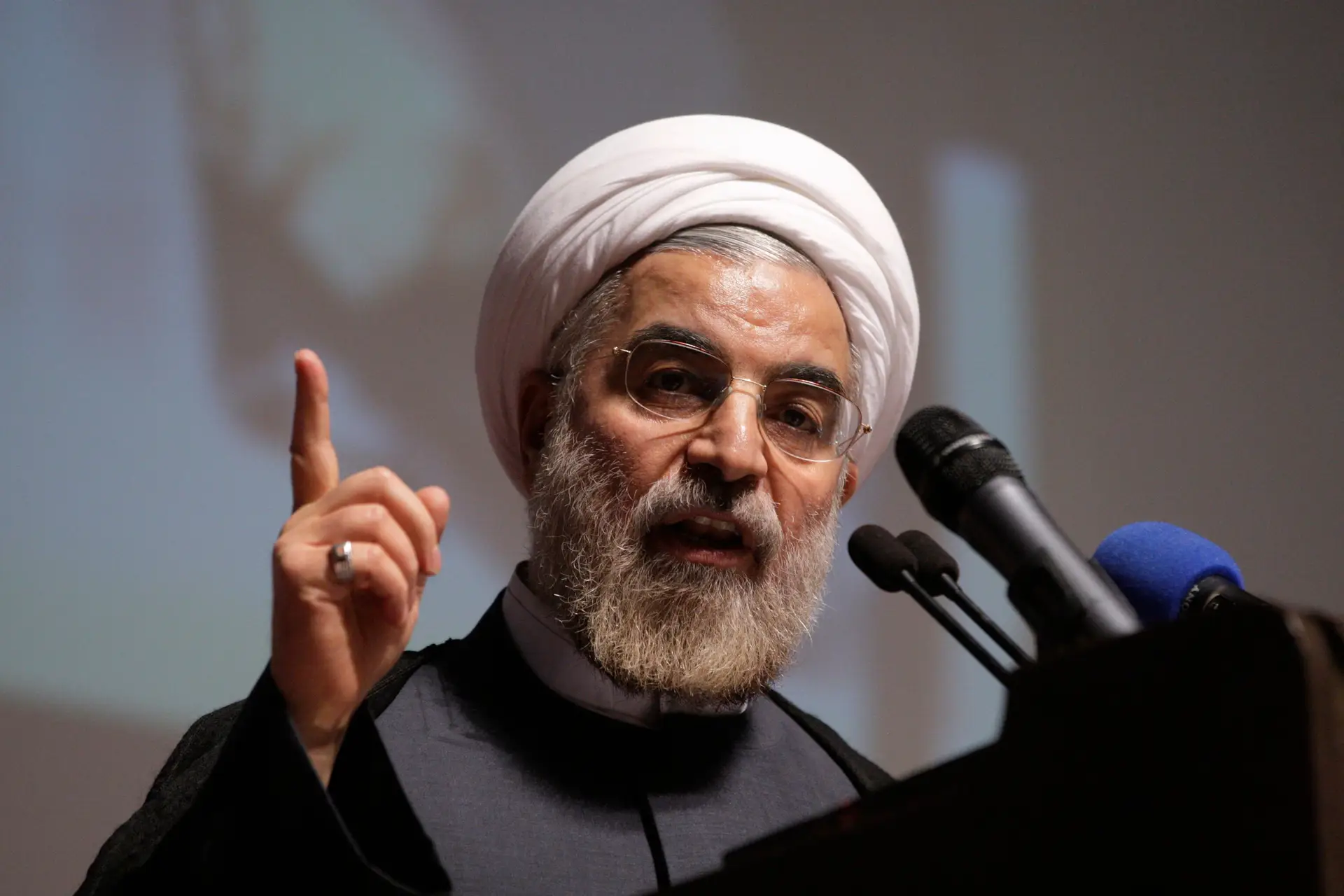 Presidente iraniano diz que EUA não podem decidir pelo Irão nem pelo mundo