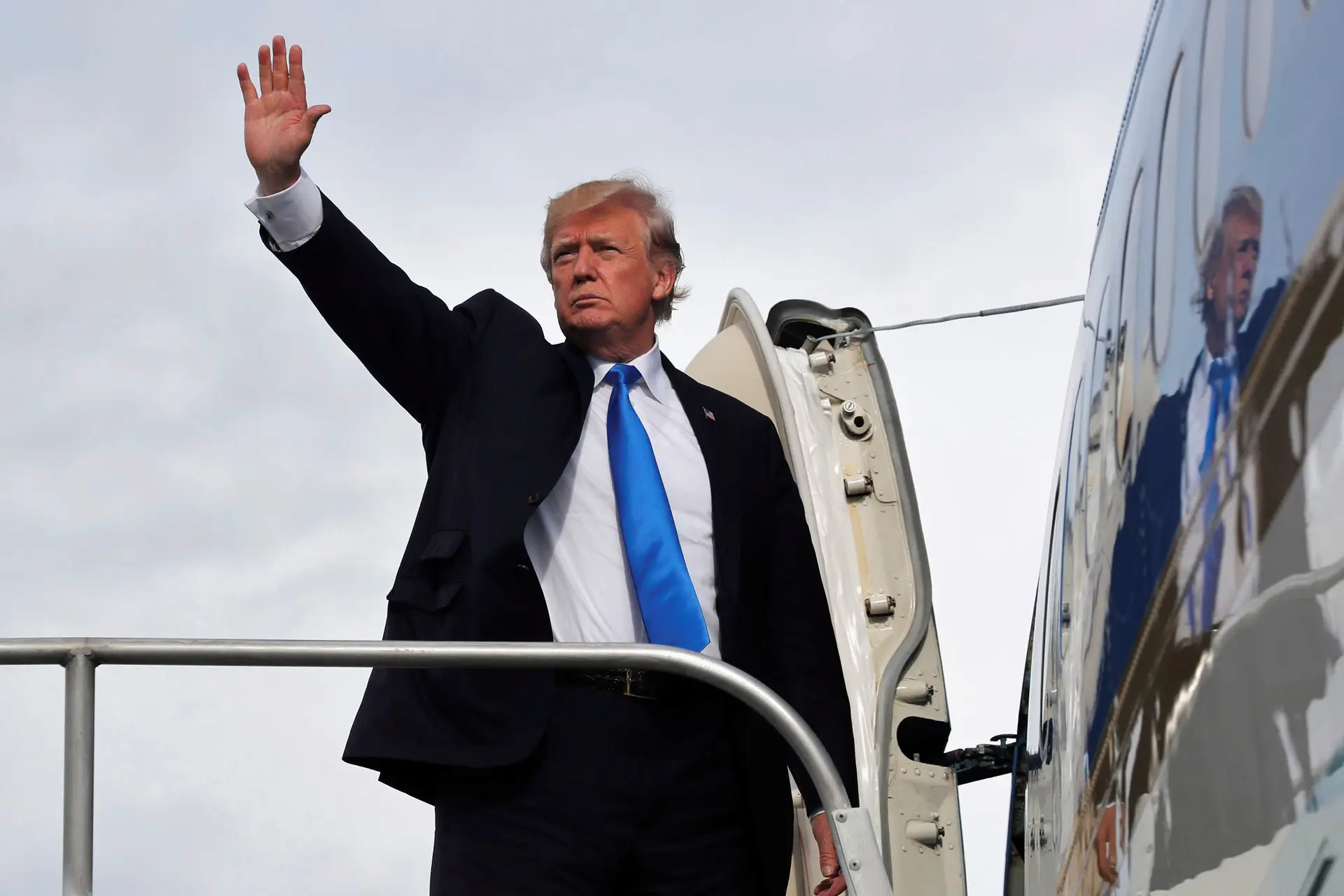 Trump regressa a Washington depois de visita de "tremendo sucesso" à Ásia