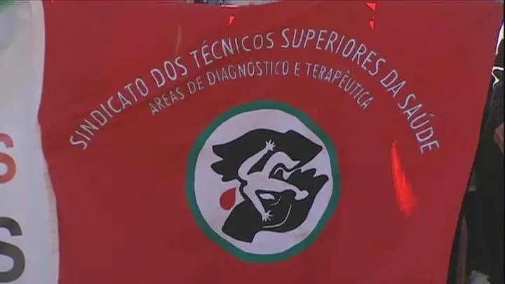 Técnicos de diagnóstico de saúde suspendem greve
