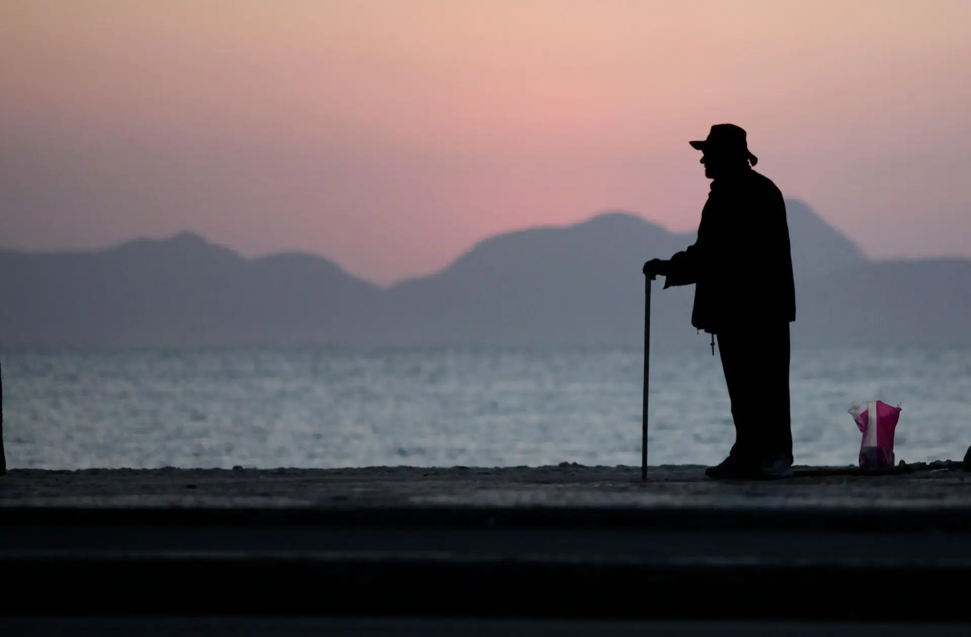 Quase 42 mil idosos vivem sozinhos ou isolados
